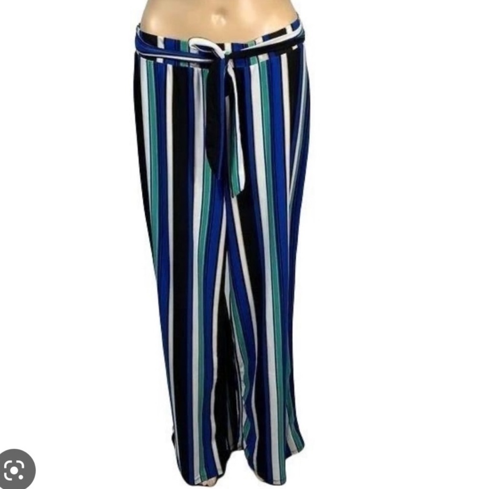 NWT| Stripped Wide Leg Pants - Picture 2 of 7